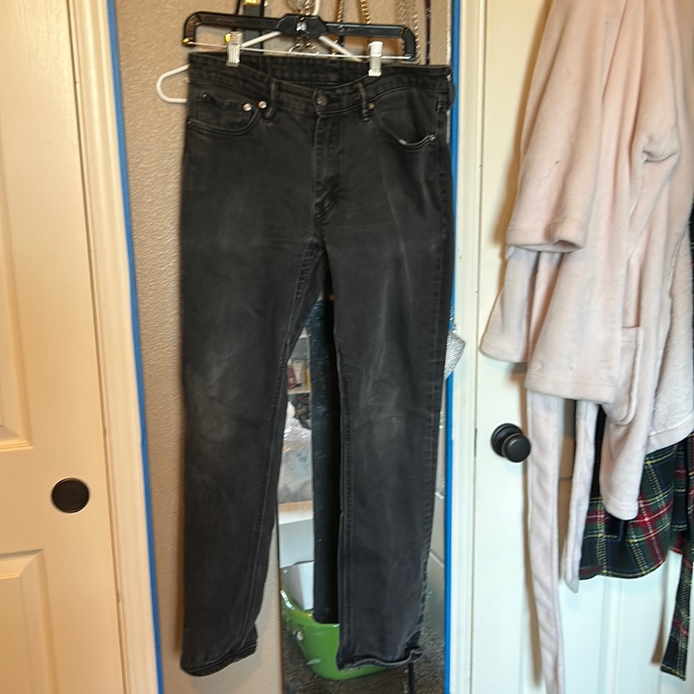 Men’s Levi jeans
